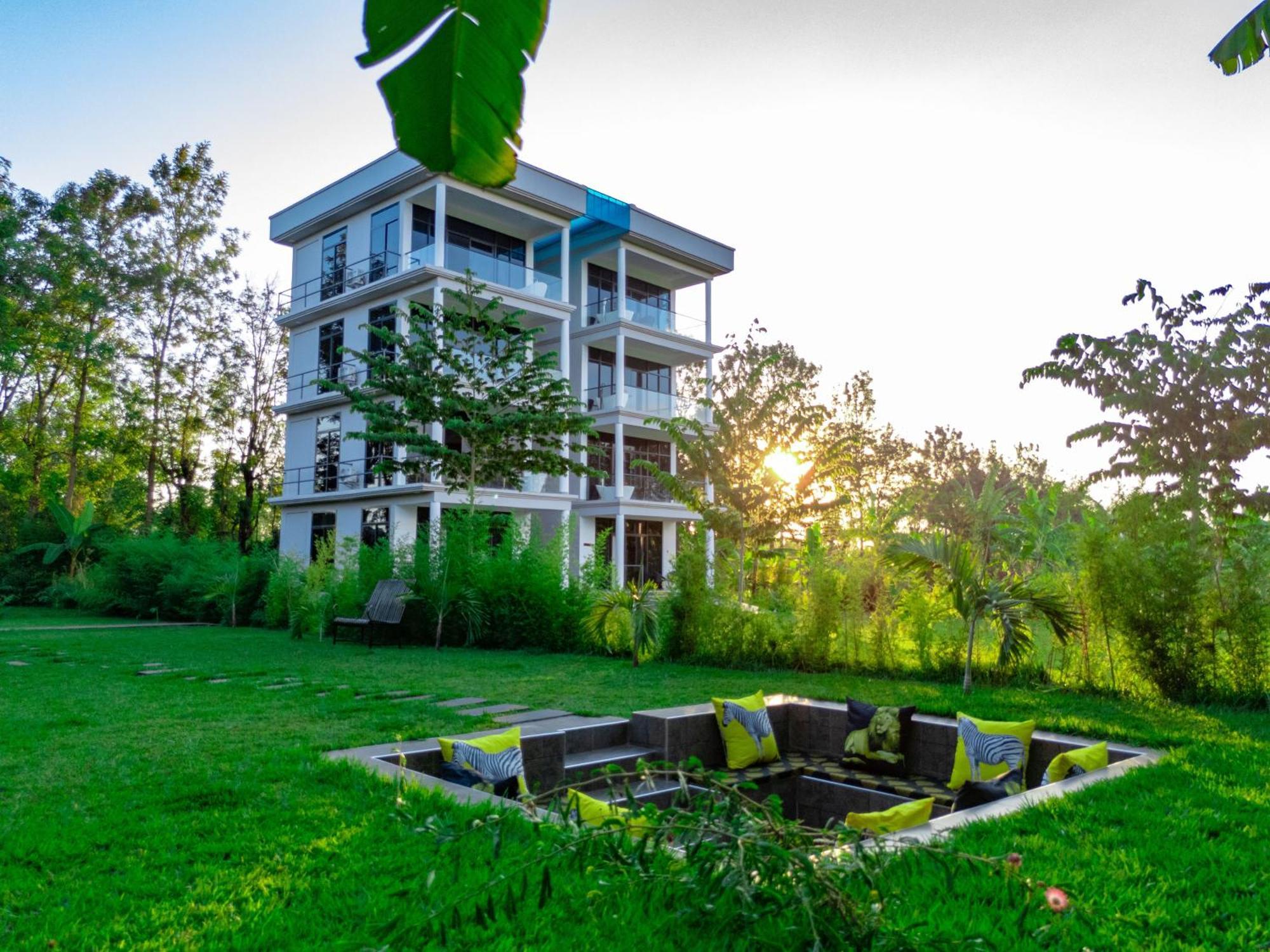 מושי Shose Farmhouse Chalets & Campsite מראה חיצוני תמונה